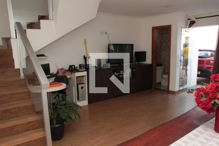 Casa à venda com 117m², 3 quartos e 3 vagasSala