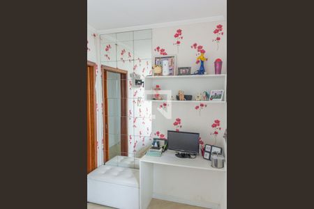 Casa à venda com 100m², 3 quartos e 2 vagasQuarto 2