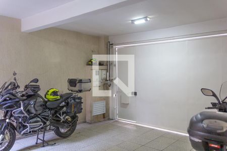 Casa à venda com 100m², 3 quartos e 2 vagasGaragem