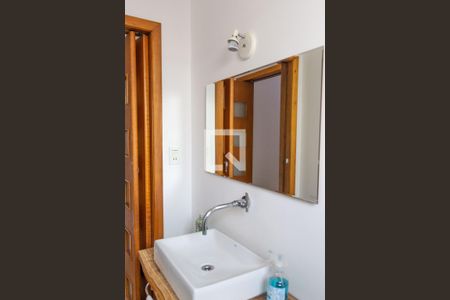 Casa à venda com 100m², 3 quartos e 2 vagasLavabo