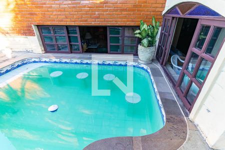 Casa à venda com 390m², 4 quartos e 4 vagasVista