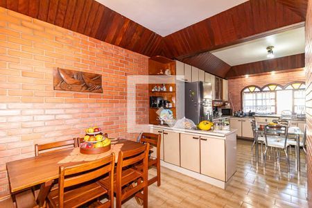 Casa à venda com 390m², 4 quartos e 4 vagasCozinha