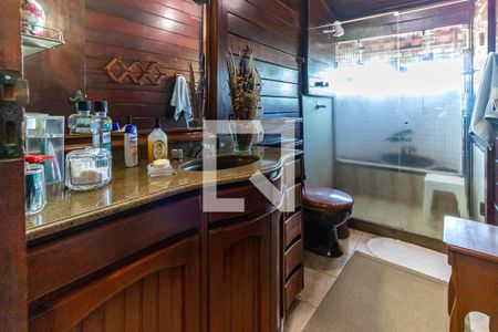 Casa à venda com 390m², 4 quartos e 4 vagasBanheiro