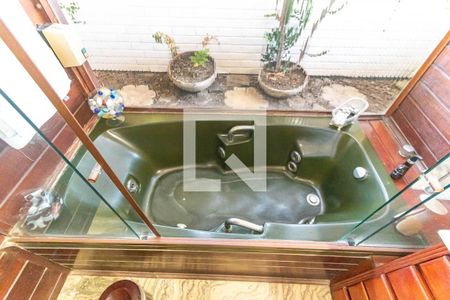 Casa à venda com 390m², 4 quartos e 4 vagasBanheiro