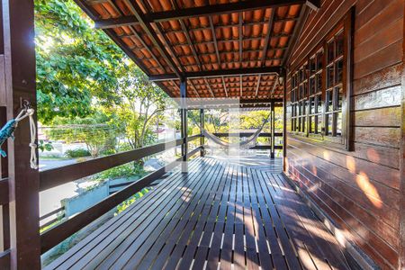 Casa à venda com 390m², 4 quartos e 4 vagasVaranda