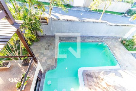 Casa à venda com 390m², 4 quartos e 4 vagasVista