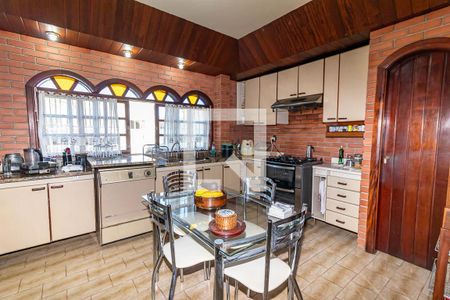 Casa à venda com 390m², 4 quartos e 4 vagasCozinha