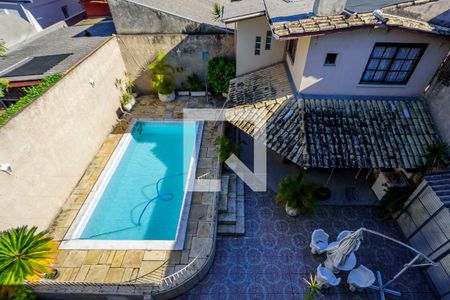 Casa à venda com 600m², 5 quartos e 3 vagas Casa à venda com 600m², 5 quartos e 3 vagasQuintal