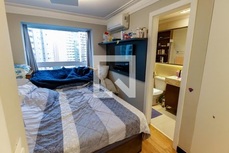 Suíte de apartamento à venda com 3 quartos, 90m² em Vila Suzana, São Paulo