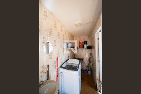 Casa à venda com 398m², 4 quartos e 8 vagas Casa à venda com 398m², 4 quartos e 8 vagasLavanderia