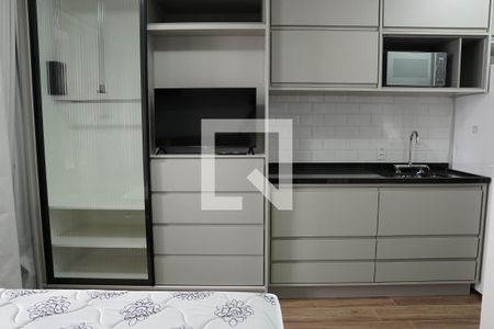 Quarto de kitnet/studio para alugar com 1 quarto, 28m² em Pinheiros, São Paulo