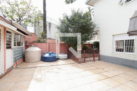 Casa à venda com 396m², 4 quartos e 2 vagasChurrasqueira e Área Externa