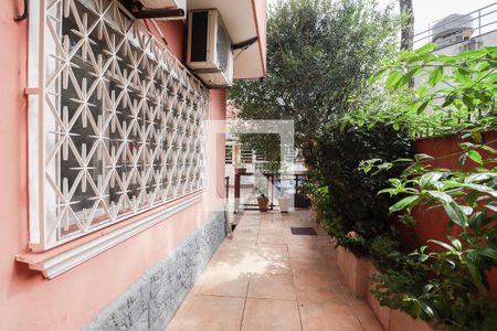 Casa à venda com 396m², 4 quartos e 2 vagasChurrasqueira e Área Externa