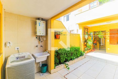 Casa à venda com 106m², 3 quartos e 2 vagasÁrea de Serviço