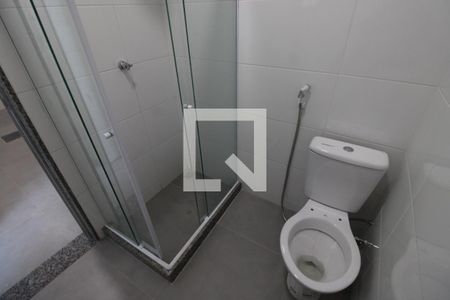Casa à venda com 80m², 4 quartos e 1 vagaBanheiro 2
