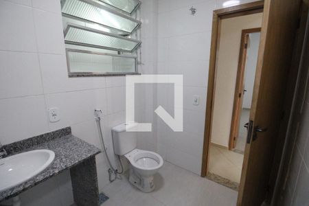 Casa à venda com 80m², 4 quartos e 1 vagaBanheiro 1