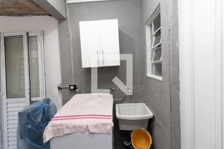 Casa à venda com 250m², 4 quartos e 2 vagas Casa à venda com 250m², 4 quartos e 2 vagasÁrea de Serviço