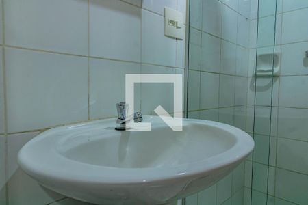 Banheiro  de kitnet/studio para alugar com 1 quarto, 28m² em Vila Clementino, São Paulo