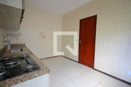 Casa à venda com 360m², 4 quartos e 2 vagasCozinha