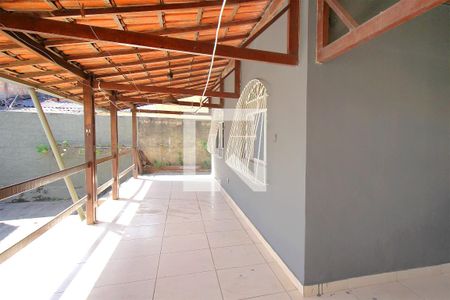 Casa à venda com 360m², 4 quartos e 2 vagasVaranda Fundos