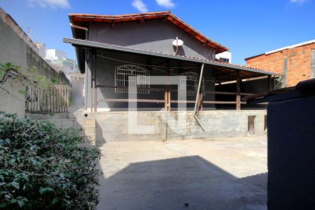 Casa à venda com 360m², 4 quartos e 2 vagasQuintal