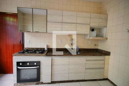 Casa à venda com 360m², 4 quartos e 2 vagasCozinha