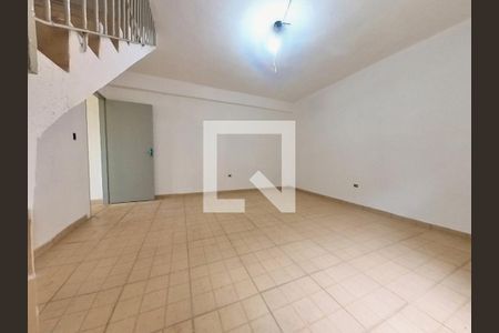 Casa à venda com 160m², 3 quartos e 1 vagaEspaço Separado - Cômodo Parte de Baixo