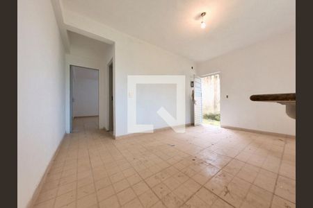 Casa à venda com 160m², 3 quartos e 1 vagaEspaço Separado - Cômodo Parte de Baixo - Cozinha