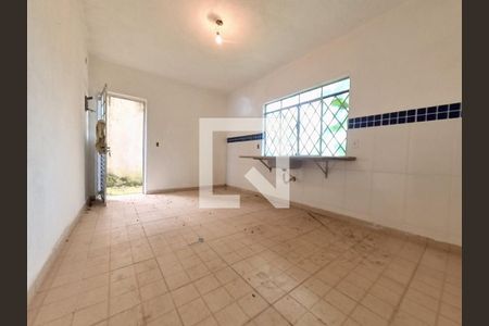 Casa à venda com 160m², 3 quartos e 1 vagaEspaço Separado - Cômodo Parte de Baixo - Cozinha