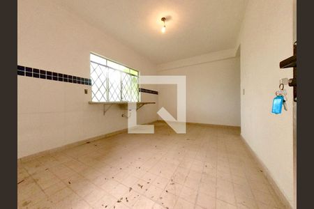 Casa à venda com 160m², 3 quartos e 1 vagaEspaço Separado - Cômodo Parte de Baixo - Cozinha