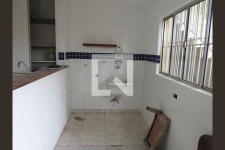 Casa à venda com 160m², 3 quartos e 1 vagaLavanderia
