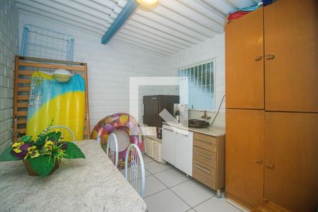 Casa à venda com 178m², 4 quartos e 2 vagas Casa à venda com 178m², 4 quartos e 2 vagasDepósito