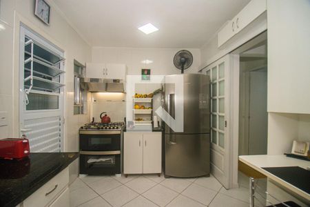 Casa à venda com 178m², 4 quartos e 2 vagas Casa à venda com 178m², 4 quartos e 2 vagasCozinha