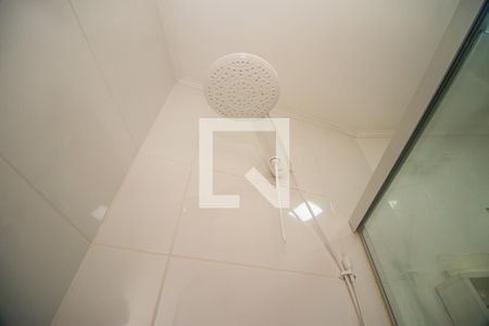 Casa à venda com 178m², 4 quartos e 2 vagas Casa à venda com 178m², 4 quartos e 2 vagasBanheiro da Suíte