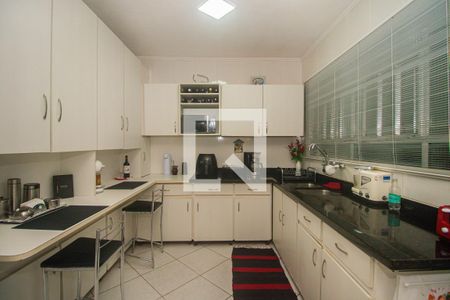 Casa à venda com 178m², 4 quartos e 2 vagas Casa à venda com 178m², 4 quartos e 2 vagasCozinha