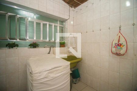 Casa à venda com 178m², 4 quartos e 2 vagas Casa à venda com 178m², 4 quartos e 2 vagasÁrea de Serviço