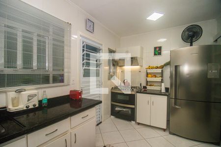 Casa à venda com 178m², 4 quartos e 2 vagas Casa à venda com 178m², 4 quartos e 2 vagasCozinha