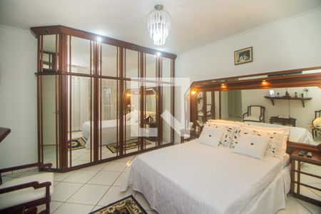 Casa à venda com 178m², 4 quartos e 2 vagas Casa à venda com 178m², 4 quartos e 2 vagasSuíte