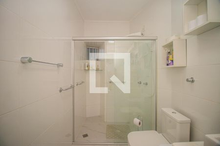 Casa à venda com 178m², 4 quartos e 2 vagas Casa à venda com 178m², 4 quartos e 2 vagasBanheiro da Suíte