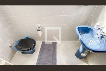 Casa à venda com 246m², 3 quartos e 4 vagasBanheiro