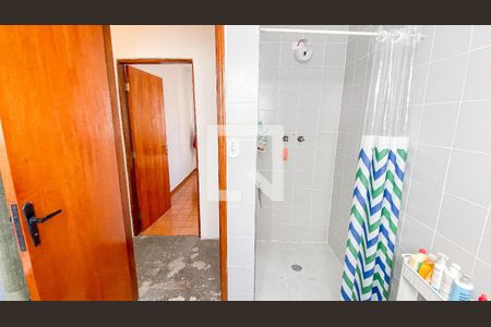 Casa à venda com 246m², 3 quartos e 4 vagasBanheiro