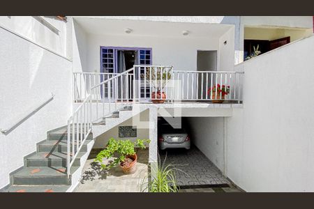 Casa à venda com 246m², 3 quartos e 4 vagasGaragem - Quintal
