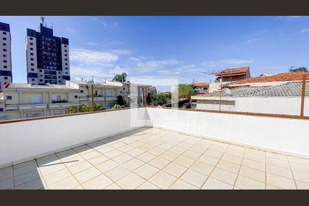 Casa à venda com 246m², 3 quartos e 4 vagasCobertura