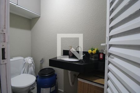 Casa à venda com 175m², 3 quartos e 4 vagasBanheiro de serviço