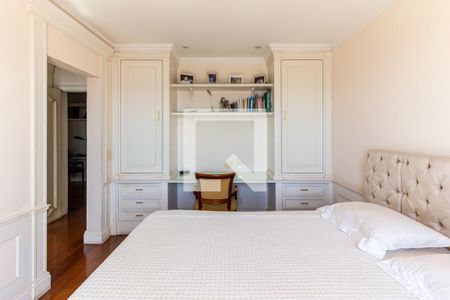 Apartamento à venda com 317m², 4 quartos e 5 vagas Apartamento à venda com 317m², 4 quartos e 5 vagasSuíte 1 - Quarto