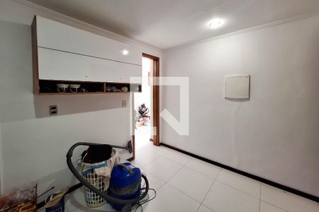 Casa à venda com 300m², 3 quartos e 4 vagas Casa à venda com 300m², 3 quartos e 4 vagasÁrea de Serviço