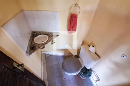 Casa à venda com 300m², 3 quartos e 4 vagas Casa à venda com 300m², 3 quartos e 4 vagasLavabo