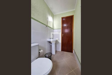 Casa à venda com 300m², 3 quartos e 4 vagas Casa à venda com 300m², 3 quartos e 4 vagasBanheiro Social