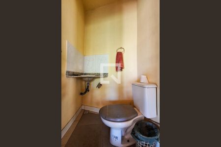 Casa à venda com 300m², 3 quartos e 4 vagas Casa à venda com 300m², 3 quartos e 4 vagasLavabo