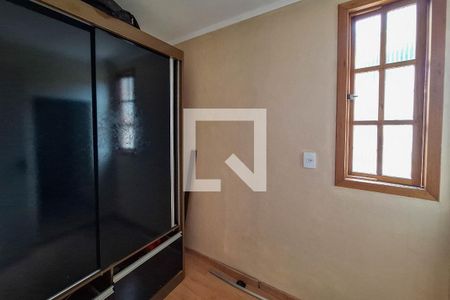 Casa à venda com 300m², 3 quartos e 4 vagas Casa à venda com 300m², 3 quartos e 4 vagasCloset da suíte 2